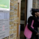 "Le marché du travail commence à ressentir le poids du ralentissement de l'activité, alors que l'économie britannique est confrontée à plusieurs vents contraires", estime l'économiste de KPMG Yael Selfin. (archives)